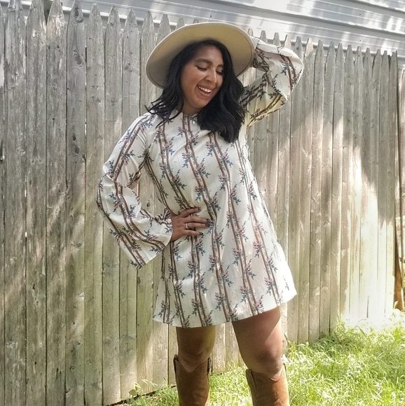 OUT OF THE WOODS CREAM FLORAL SHIFT DRESS - Picture 7 of 9